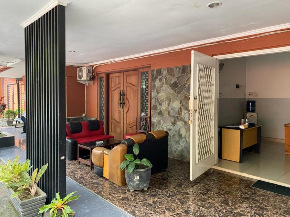 Djaboerigin Mongonsidi Guest House Redpartner Медан Екстериор снимка