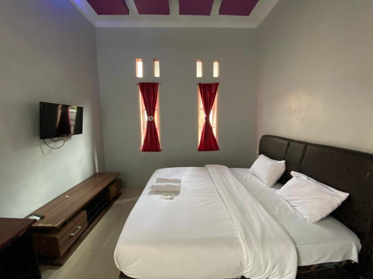 Djaboerigin Mongonsidi Guest House Redpartner Медан Екстериор снимка