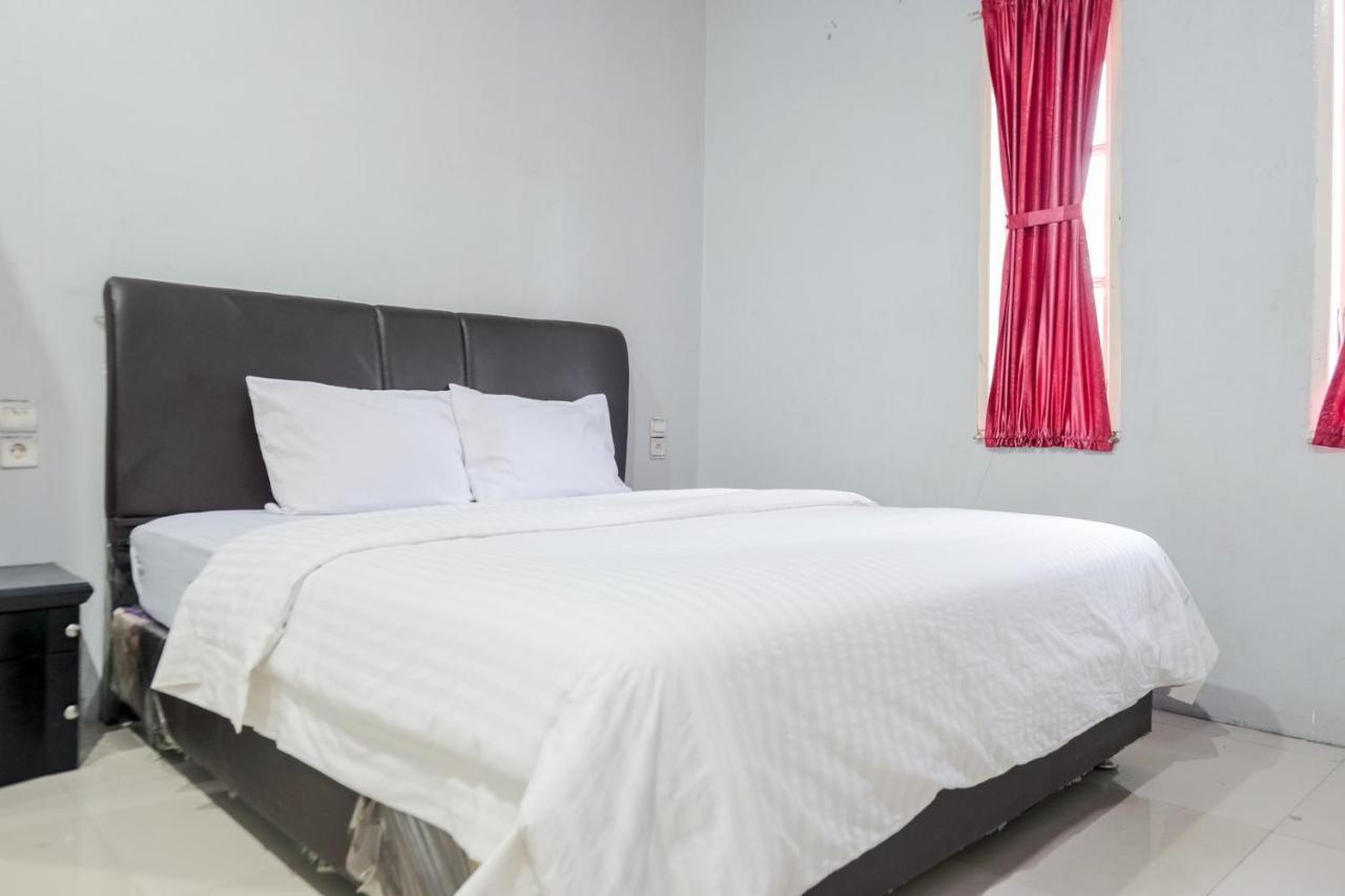Djaboerigin Mongonsidi Guest House Redpartner Медан Екстериор снимка